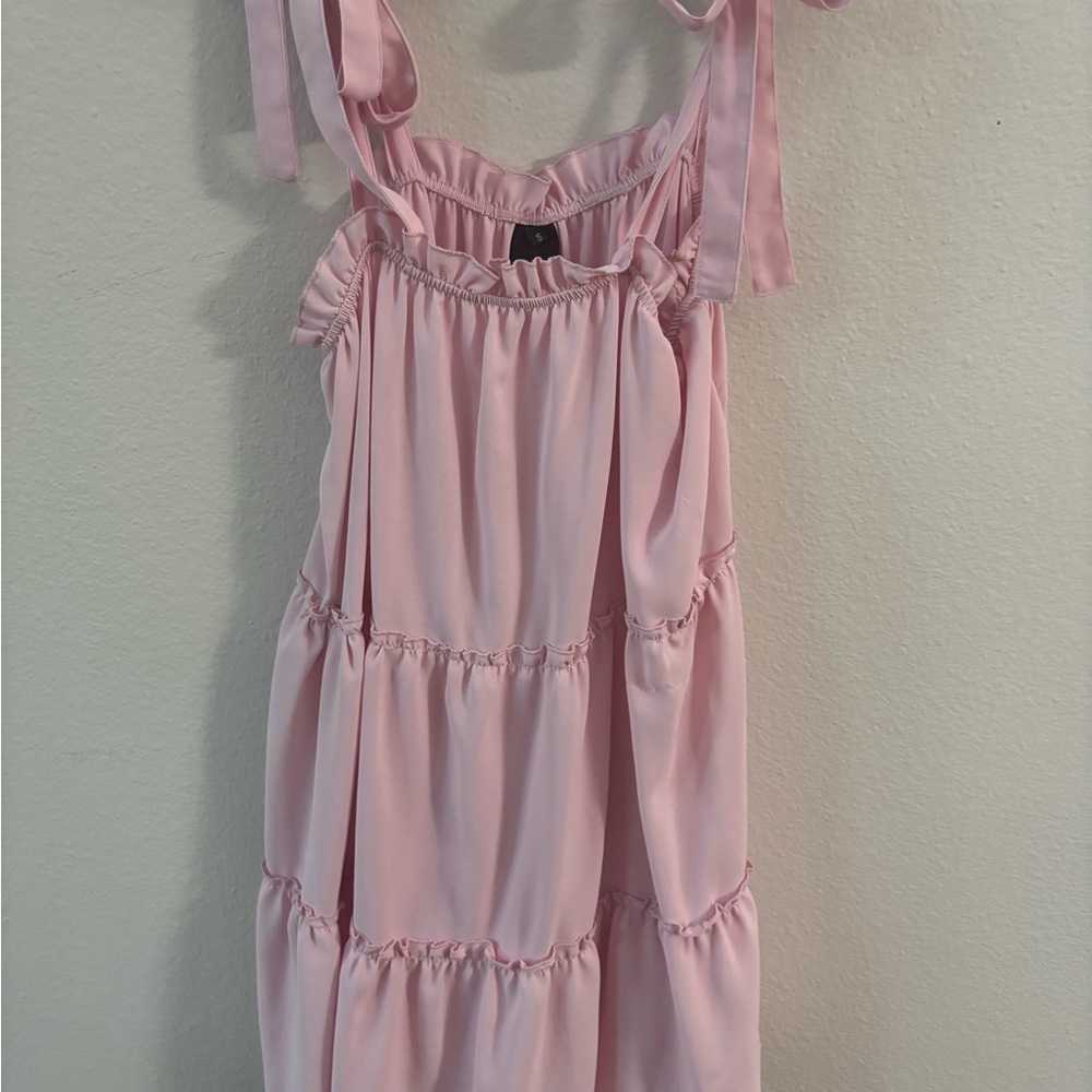 Deerose Pink Short Dress – Size Med